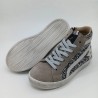 Zapatilla de piel Silver en tonos gris