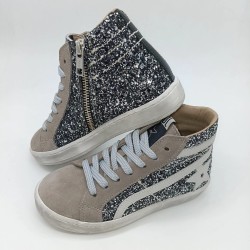 Zapatilla de piel Silver en tonos gris