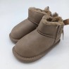 Bota australiana Tecnobaby respetuosa en taupe