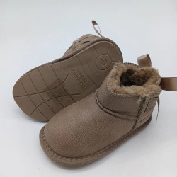 Bota australiana Tecnobaby respetuosa en taupe