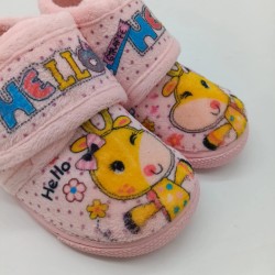 Zapatilla de casa respetuosa jirafa