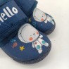 Zapatilla de casa respetuosa espacio