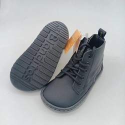 Botin modelo Doha crios en negro