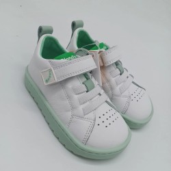 Deportivo modelo azores crios en blanco con verde