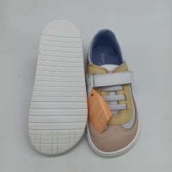 Deportivo modelo Berlin en color rosa y amarillo