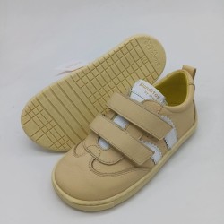 Deportivo respetuoso modelo Delfin en amarillo