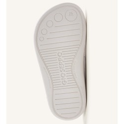 Mocasín tipo náutico respetuoso en lino beige