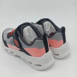 Deportivo Skechers Glide-Step en negro y  naranja