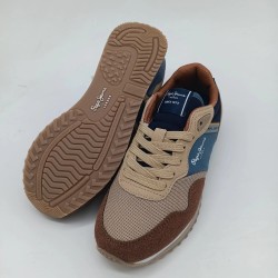 Deportivo Pepe Jeans en tonos tierra