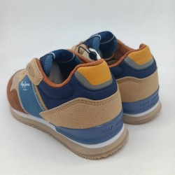 Deportivo Pepe Jeans en tonos tierra