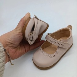 Merceditas respetuosas picadas Eli Soft en maquillaje