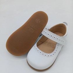 Merceditas respetuosas picadas Eli Soft en blanco