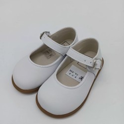 Merceditas hebilla respetuosa en color blanco