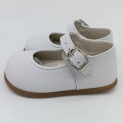 Merceditas hebilla respetuosa en color blanco