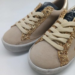 Zapatilla Silver Moose baja en piel arena con dorado