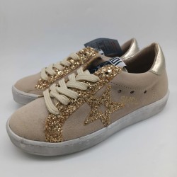 Zapatilla Silver Moose baja en piel arena con dorado