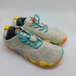 Saguaro adultos en beige con acentos de color