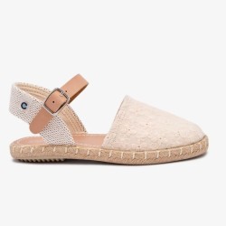 Alpargata flores bordadas en beige