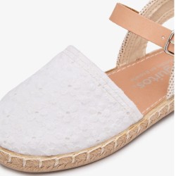 Alpargata flores bordadas en blanco