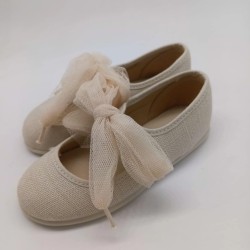 Bailarina de lino color beige