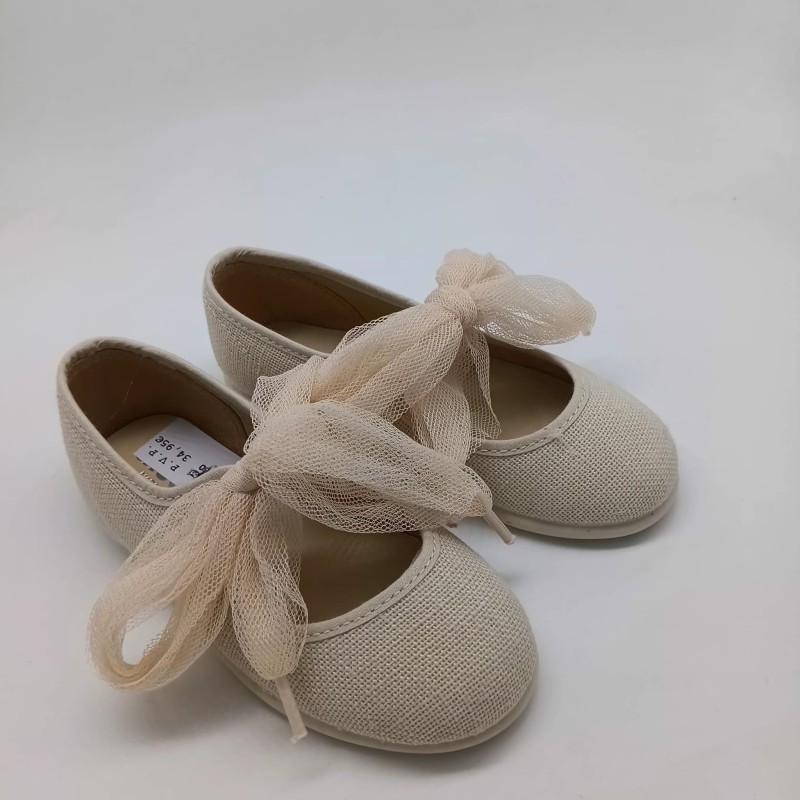 Bailarina de lino color beige