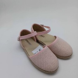 Alpargata troquelada en color rosa