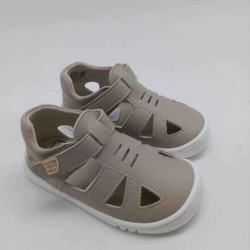 Sandalia Piruflex respetuosa arena