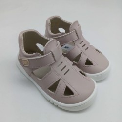 Sandalia respetuosa...