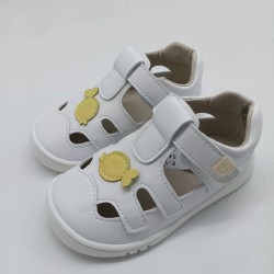 Sandalia respetuosa Piruflex en blanco