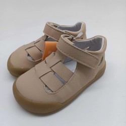 Sandalia crios oceano en arena