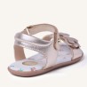 Sandalia Barefoot piel oro con mariposa