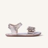 Sandalia Barefoot piel oro con mariposa