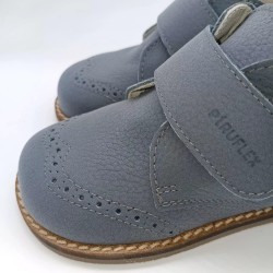 Botin Barefoot picado en color gris