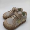 Zapatilla estrellas en color beige