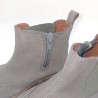 Botin Chelsea piel color gris
