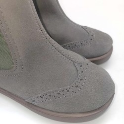 Botin Chelsea piel color gris