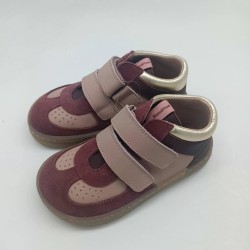 Botin modelo Aspen de Crios en plata o burdeos