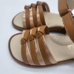 Sandalia nudos en color cuero