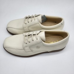 Zapato de ceremonia en piel beige