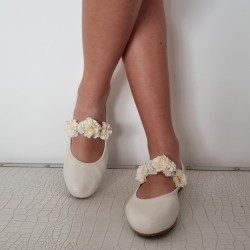Bailarina piel beig flores