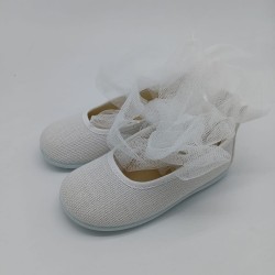 Zapatilla mercedes en lino blanco con lazo