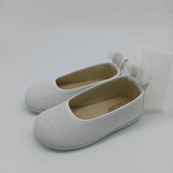 Zapatilla mercedes en lino blanco con lazo