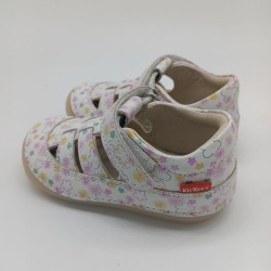 Sandalia respetuosa kickers flores