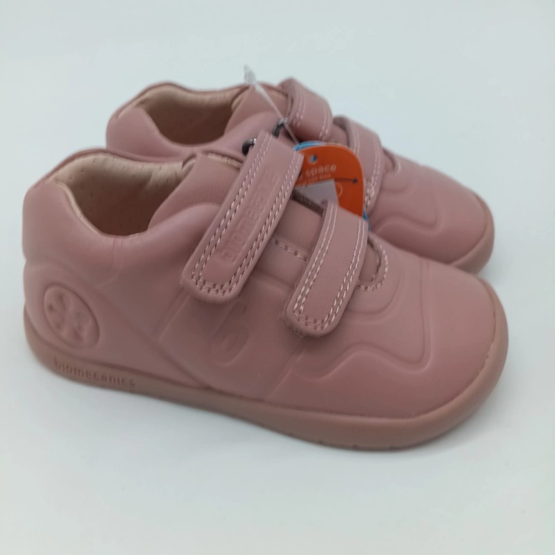 Deportivo Biomecanics Barefoot en color rosa