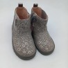 Botin chelsea respetuoso en gris
