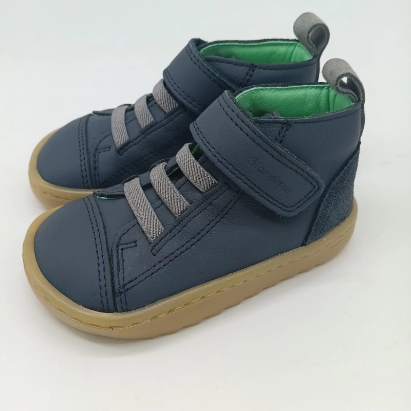 Botin respetuoso Crios modelo Pekin en azul