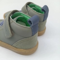 Botin respetuoso Crios modelo Pekin en verde