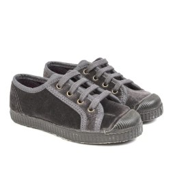 Zapatilla terciopelo Natural World gris