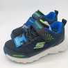 Deportivo Skechers Waterproof en azul marino