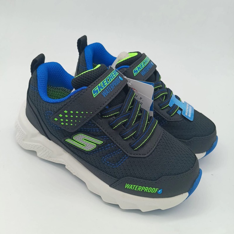 Deportivo Skechers Waterproof en azul marino